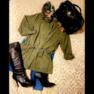 Artisan NY Woman’s Linen Jacket.